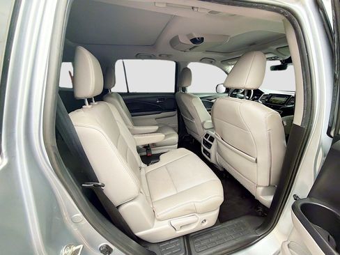 Used 2019 Honda Pilot Elite image 29