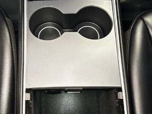 Used 2023 Tesla Model 3 Standard Range image 35