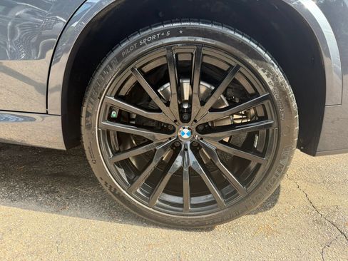 Used 2022 BMW X5 sDrive40i w/ M Sport Package RWD image 35