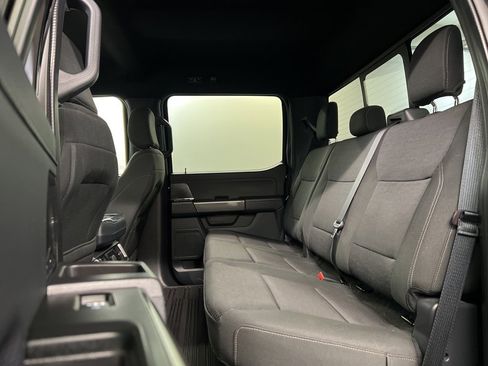 Certified 2022 Ford F150 XLT w/ Equipment Group 302A High image 30