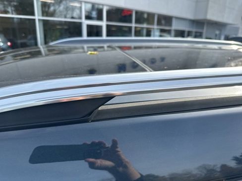 Used 2023 Ford Explorer Limited w/ Limited Technology Package image 16