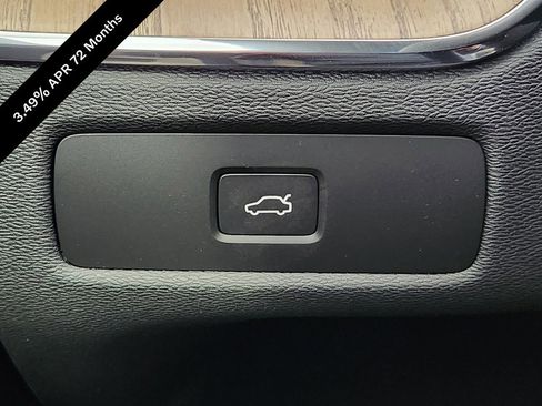 Used 2026 Volvo XC60 B5 Plus w/ Protection Package Premier image 21