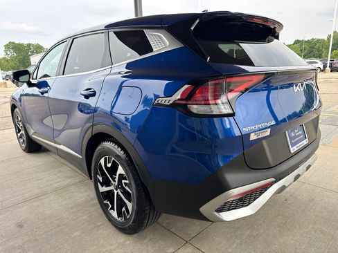 Used 2023 Kia Sportage EX FWD image 5