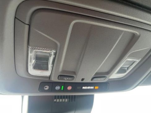 Used 2022 Chevrolet Silverado 1500 LT image 15