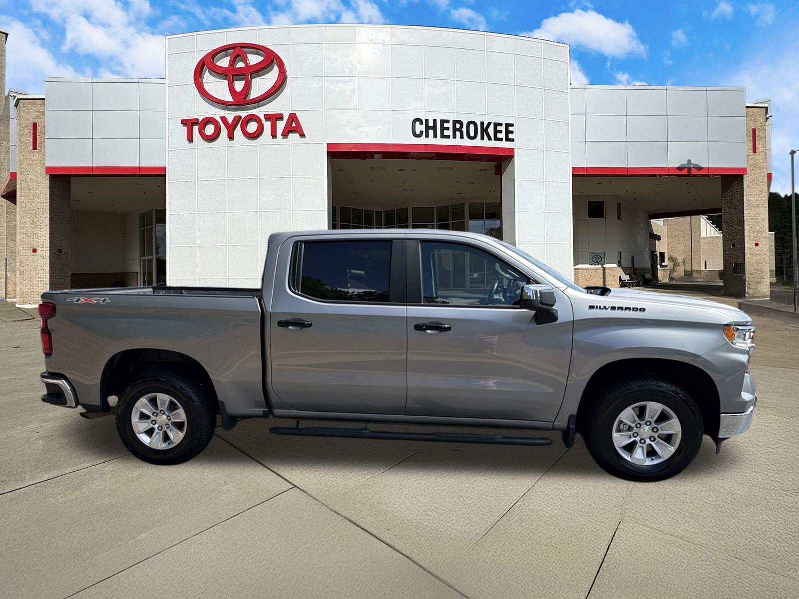 Used 2023 Chevrolet Silverado 1500 LT w/ LPO, Dark Essentials Package AWD/4WD image 4