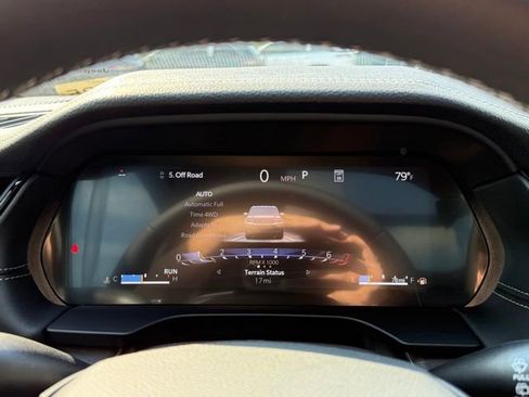 New 2026 Jeep Grand Cherokee L Limited w/ Luxury Tech Group II AWD/4WD image 17
