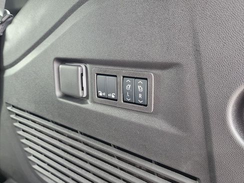 New 2026 GMC Yukon Elevation image 51