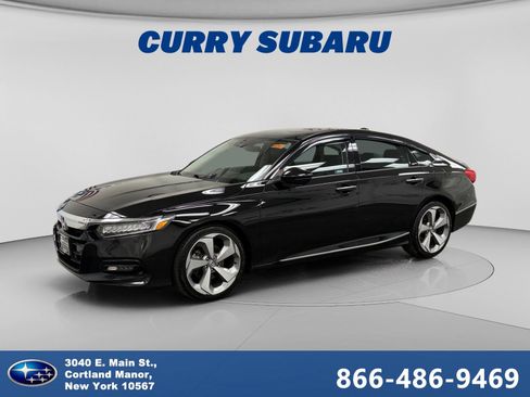 Used 2018 Honda Accord Touring image 1