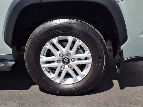 Certified 2025 Toyota Sequoia SR5 AWD/4WD image 4