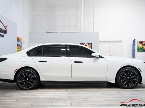 Used 2023 BMW 740i RWD image 26
