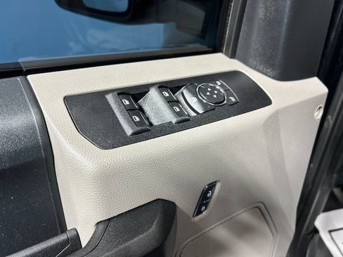 Used 2018 Ford F250 XL w/ Power Equipment Group AWD/4WD image 30