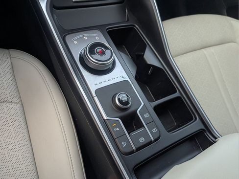 Certified 2024 Kia Sorento EX FWD image 36