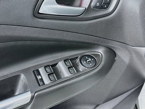 Used 2013 Ford Escape Titanium FWD image 18