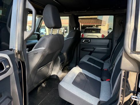 Used 2022 Ford Bronco Big Bend image 13