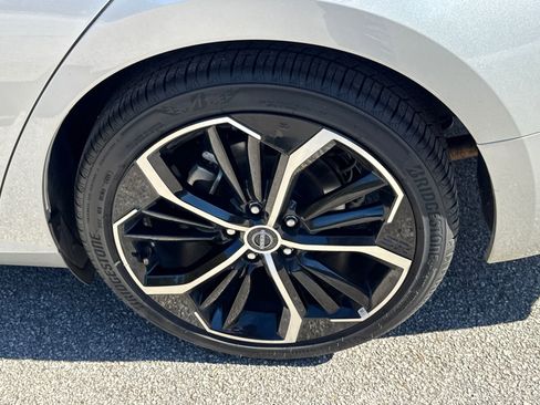 Used 2025 Nissan Altima 2.5 SR image 19