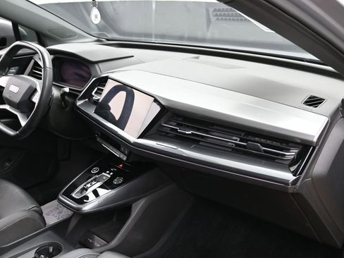 Used 2024 Audi Q4 e-tron Premium Plus w/ Premium Plus AWD/4WD image 36