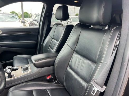 Used 2014 Jeep Grand Cherokee Limited w/ Trailer Tow Group IV AWD/4WD image 7