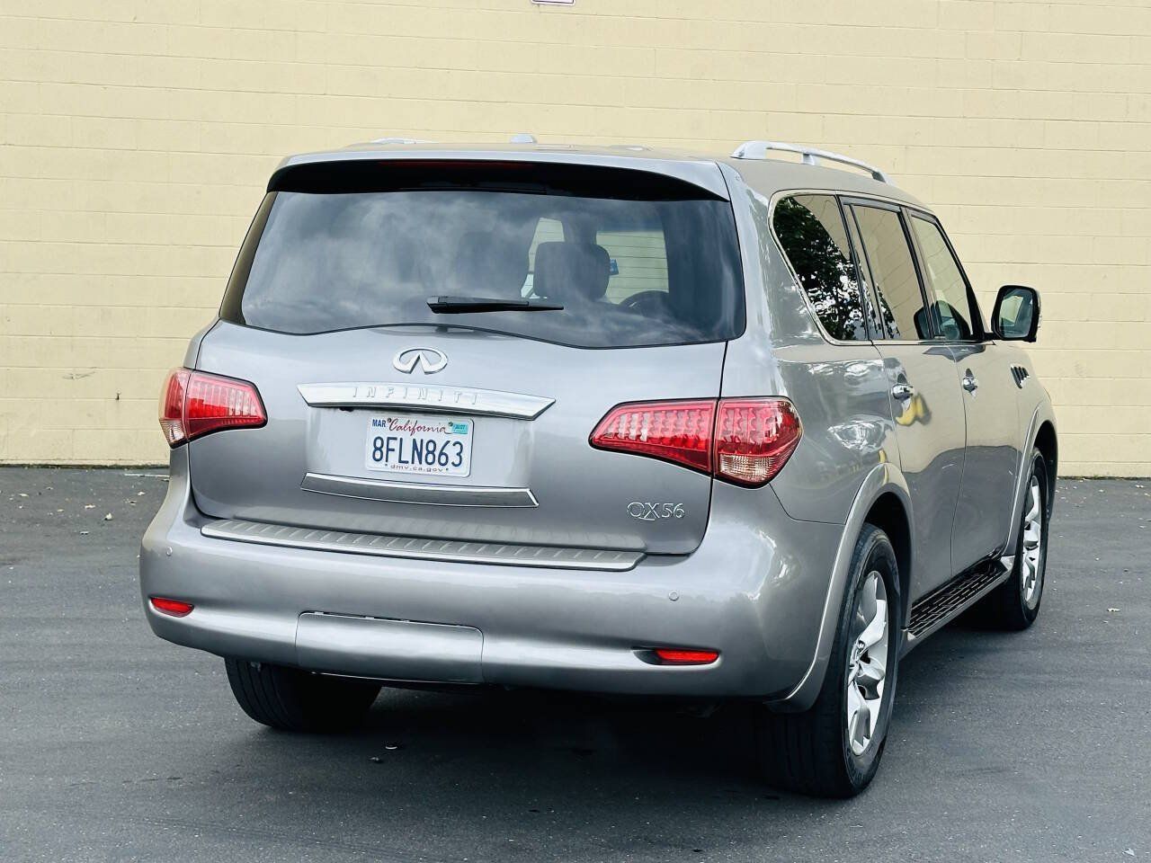 Used 2013 INFINITI QX56 4WD w/ Theater Pkg image 5