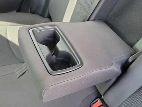 Used 2025 Toyota RAV4 LE image 19