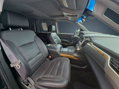 Used 2017 GMC Yukon Denali w/ Open Road Package AWD/4WD image 15