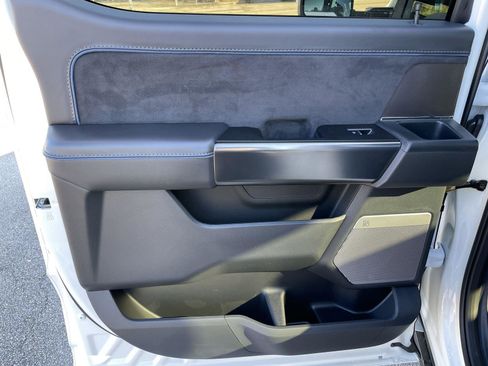 New 2025 Ford F150 Platinum w/ FX4 Off-Road Package image 43