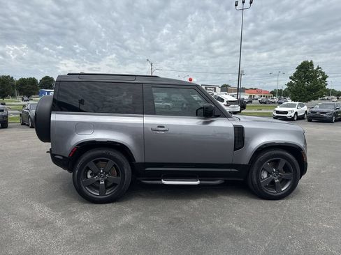 Used 2023 Land Rover Defender 90 X-Dynamic SE AWD/4WD image 14