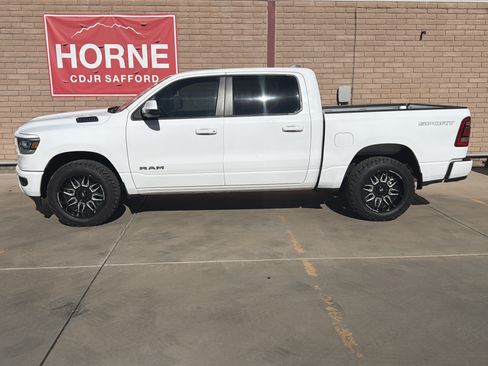 Used 2023 RAM 1500 Big Horn AWD/4WD image 2