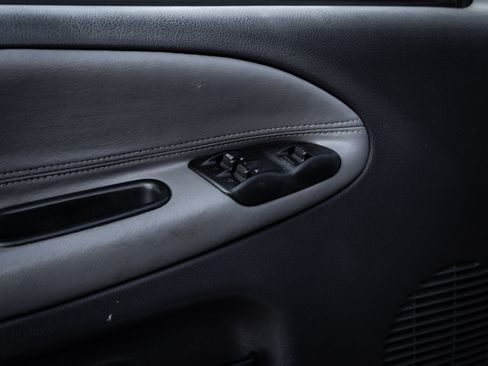 Used 1999 Dodge Ram 3500 Truck 4x4 Quad Cab image 16