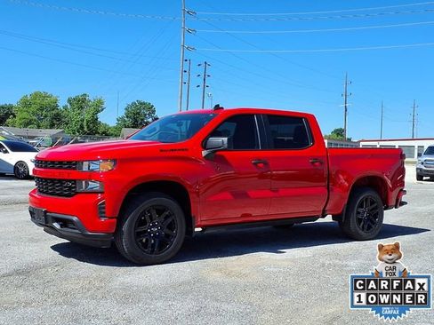 Used 2022 Chevrolet Silverado 1500 Custom w/ LPO, Blackout Package RWD image 16