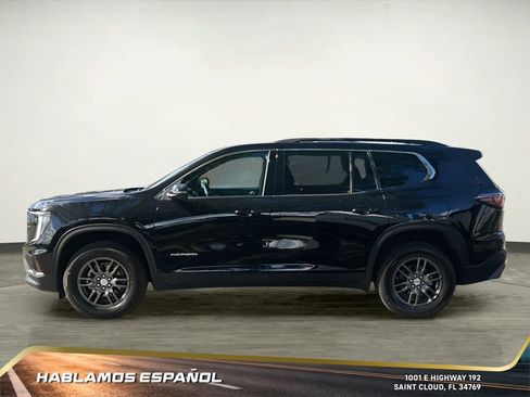 Used 2025 GMC Acadia Elevation image 2