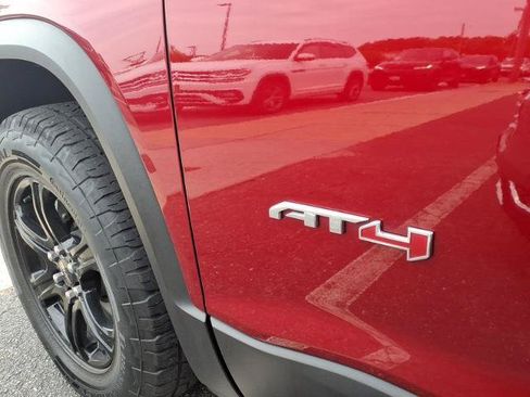Used 2023 GMC Acadia AT4 AWD/4WD image 8