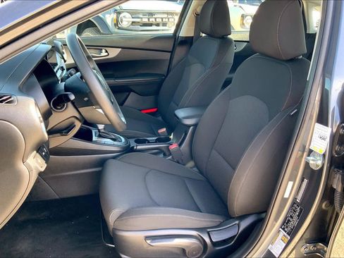 Used 2021 Kia Forte LXS image 7
