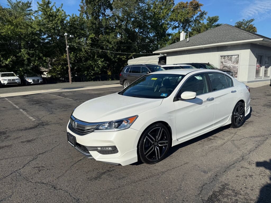 Used 2016 Honda Accord Sport image 3