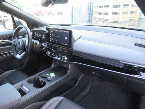 Used 2025 Honda Prologue Elite image 16