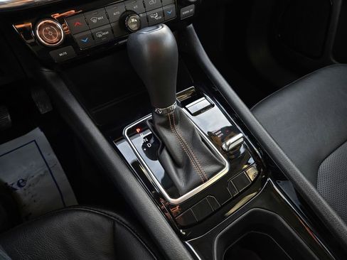 Used 2022 Jeep Compass Limited image 22