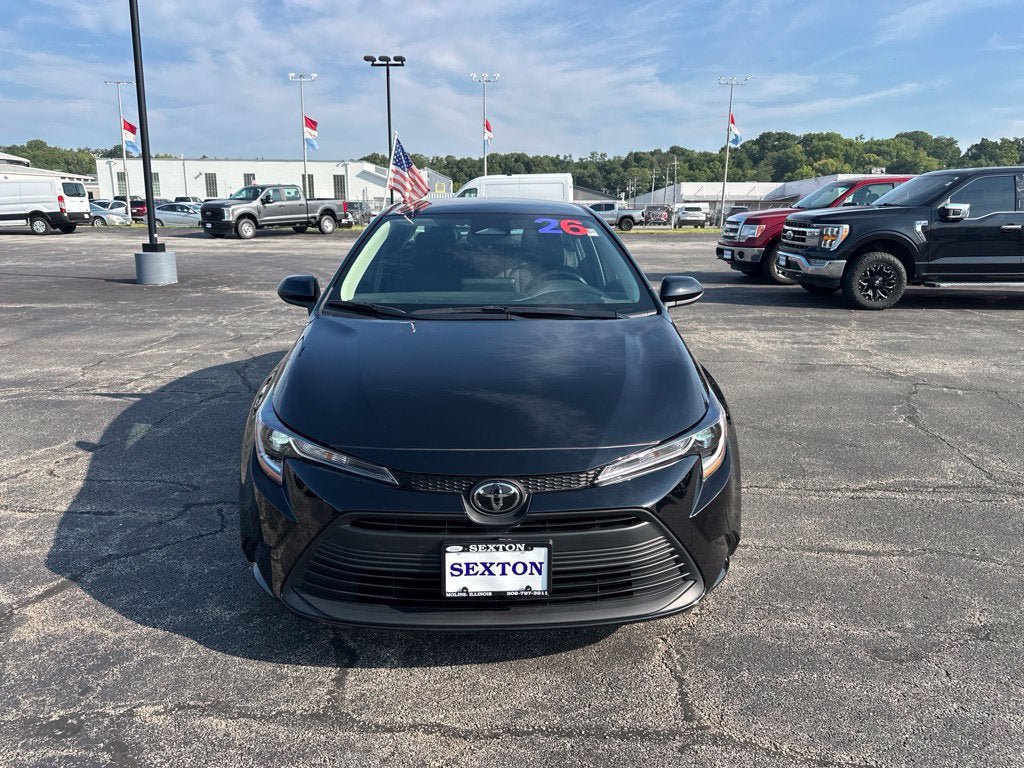 Used 2026 Toyota Corolla LE FWD image 2