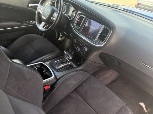 Used 2018 Dodge Charger R/T w/ Plus Group RWD image 16