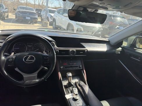 Used 2019 Lexus IS 300 w/ Navigation Package image 10