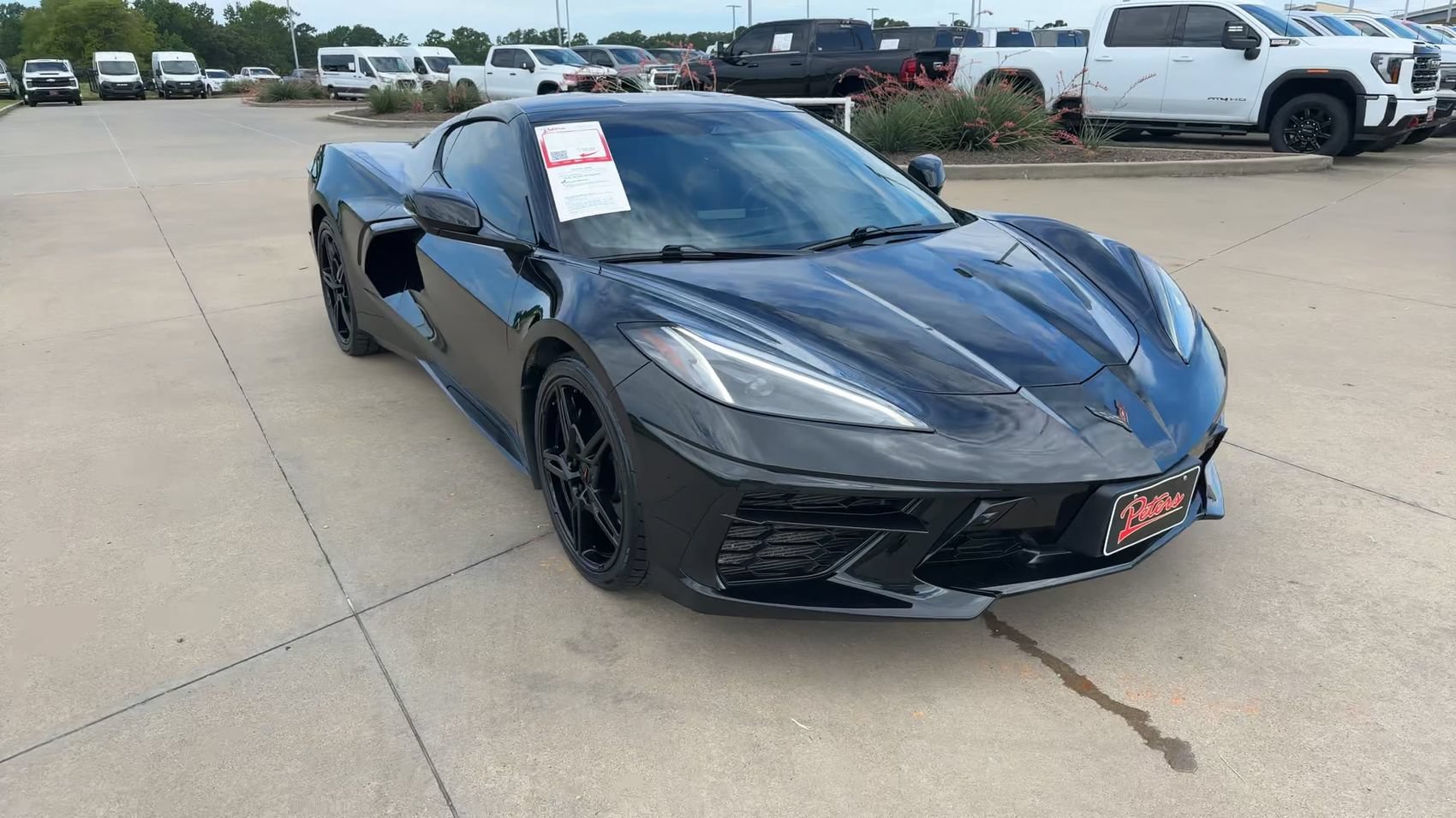 Used 2025 Chevrolet Corvette Stingray Premium Cpe w/ 3LT RWD image 2