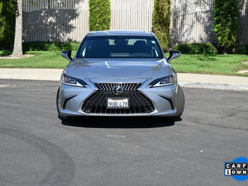 Used 2025 Lexus ES 350 image 2