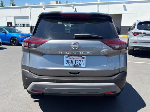 Used 2023 Nissan Rogue SV FWD image 10