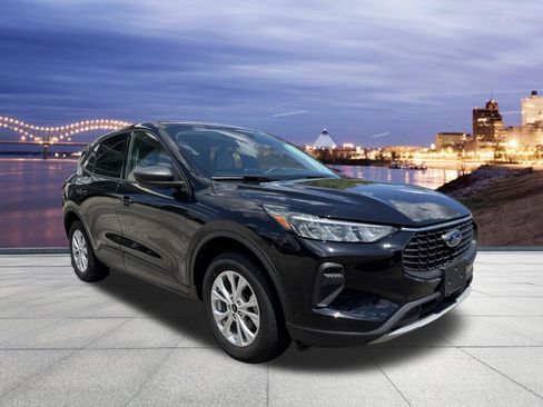 Used 2025 Ford Escape Active AWD/4WD image 4