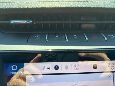 New 2026 Jeep Grand Cherokee Altitude AWD/4WD image 38