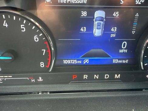Used 2020 Ford Explorer XLT w/ Equipment Group 202A AWD/4WD image 11