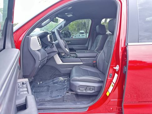 Used 2026 Toyota Tundra Limited AWD/4WD image 10
