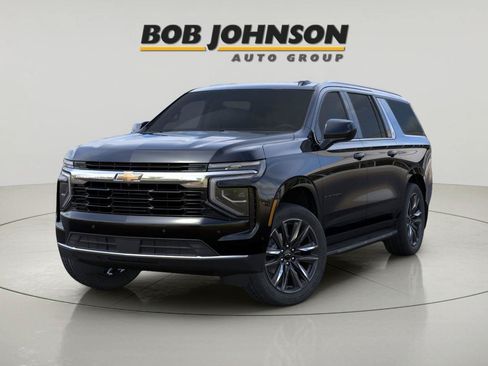 New 2026 Chevrolet Suburban LS w/ LS Custom Edition AWD/4WD image 7