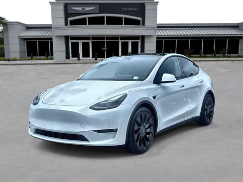 Used 2023 Tesla Model Y Performance AWD/4WD image 1