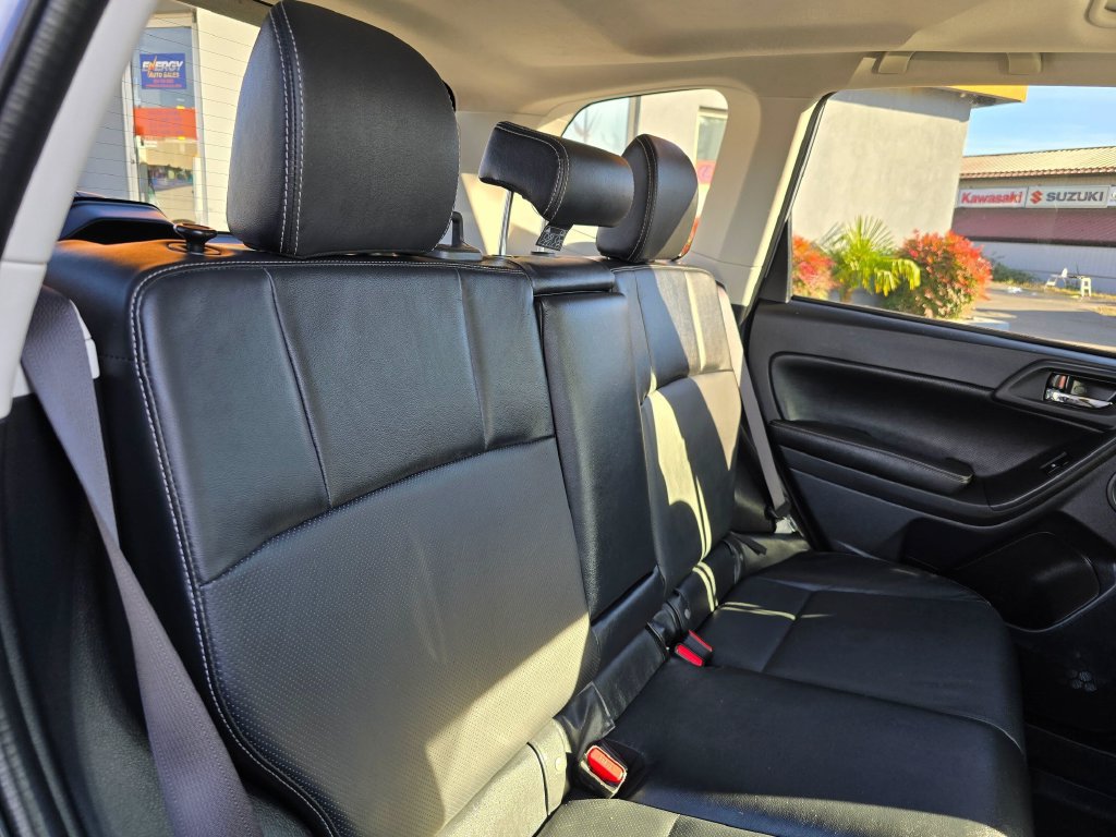 Used 2014 Subaru Forester 2.5i Touring AWD/4WD image 15