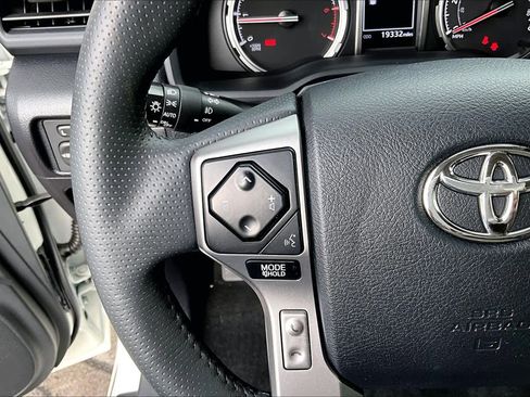 Certified 2022 Toyota 4Runner Limited image 24