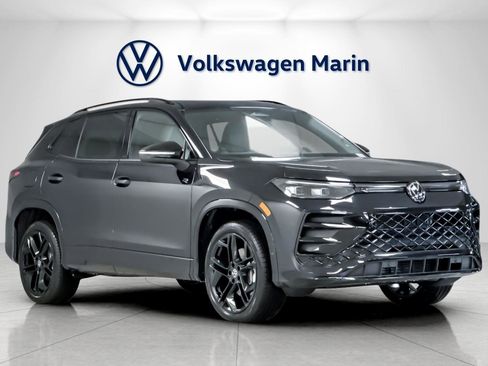 New 2026 Volkswagen Tiguan SE R-Line image 7